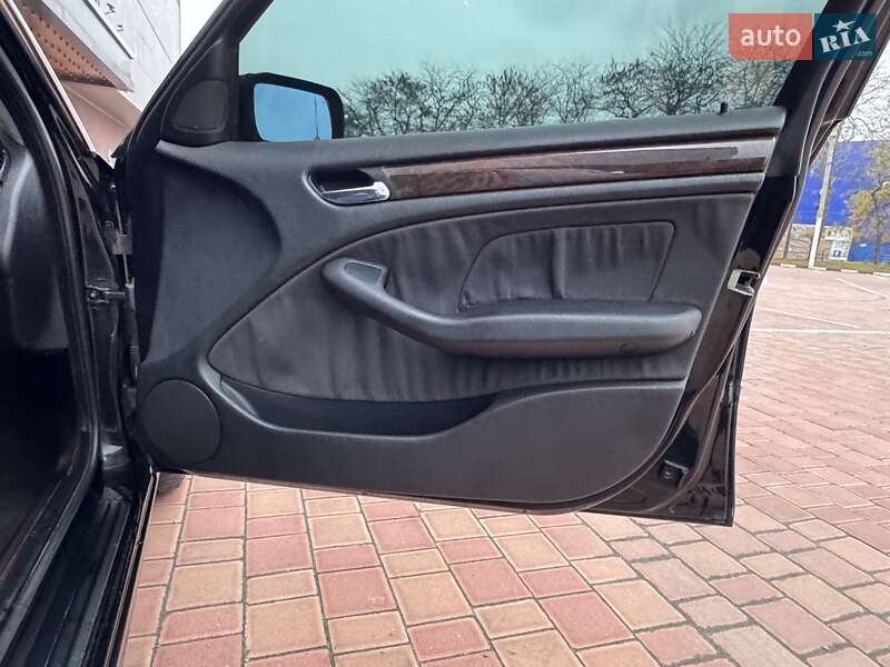 Седан BMW 3 Series 2002 в Одессе