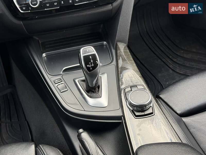 Седан BMW 3 Series 2016 в Хмельницькому