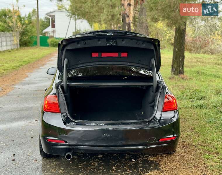 Седан BMW 3 Series 2013 в Киеве