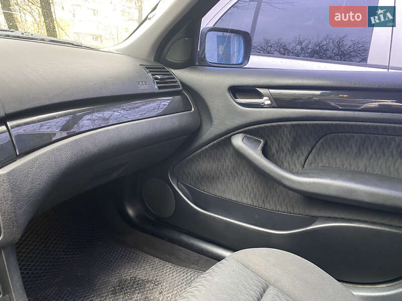 Седан BMW 3 Series 2000 в Новомосковську