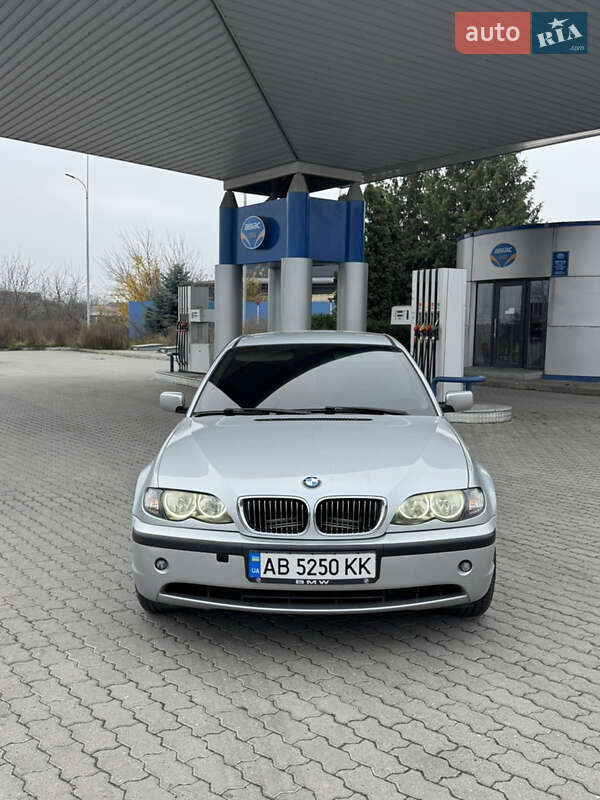 Седан BMW 3 Series 2004 в Виннице