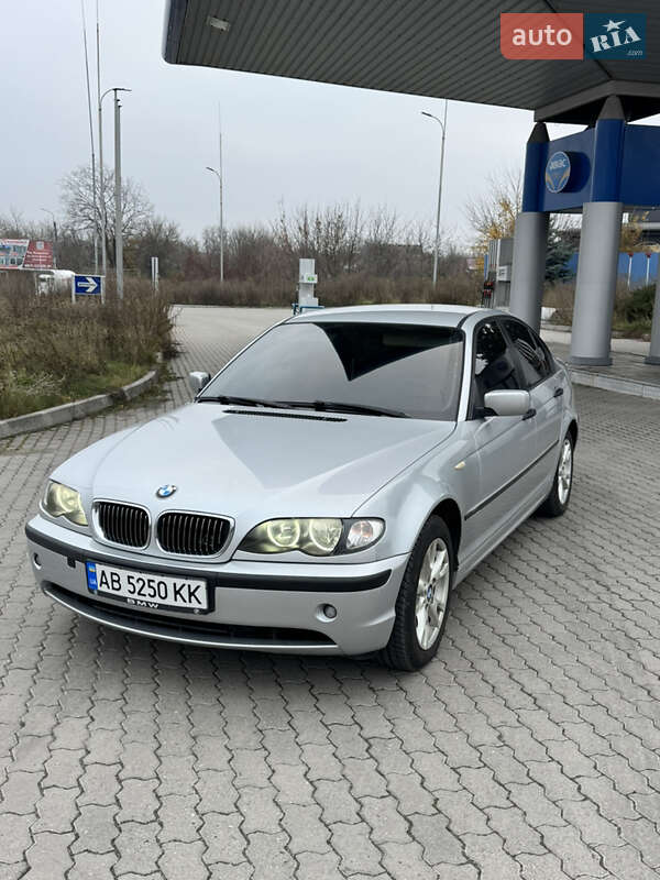 Седан BMW 3 Series 2004 в Виннице