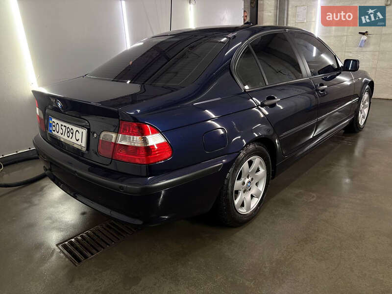 Седан BMW 3 Series 2004 в Києві