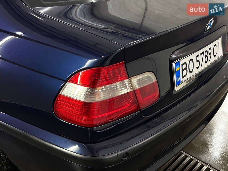 Седан BMW 3 Series 2004 в Києві