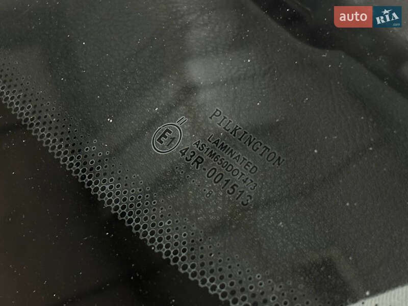 Седан BMW 3 Series 2004 в Києві