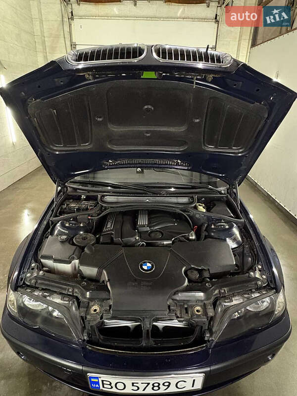Седан BMW 3 Series 2004 в Києві