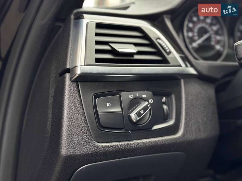 Седан BMW 3 Series 2016 в Ивано-Франковске