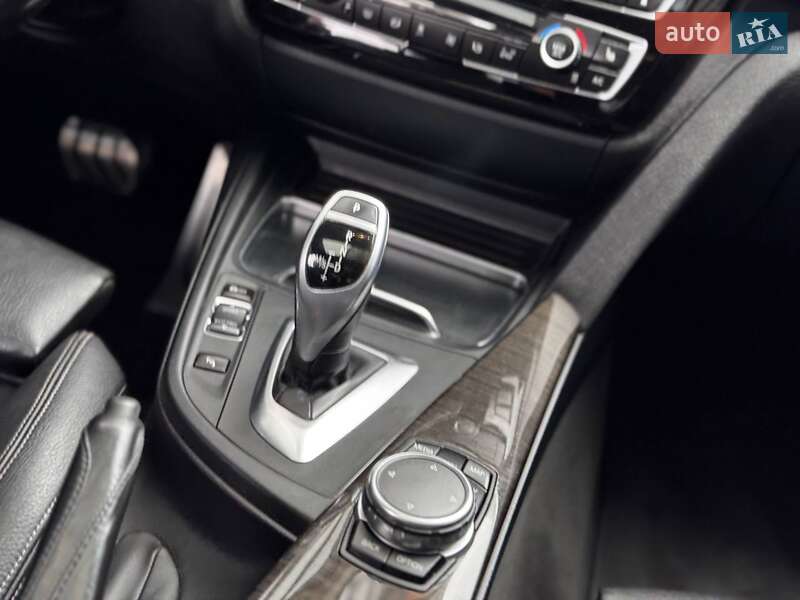 Седан BMW 3 Series 2016 в Ивано-Франковске