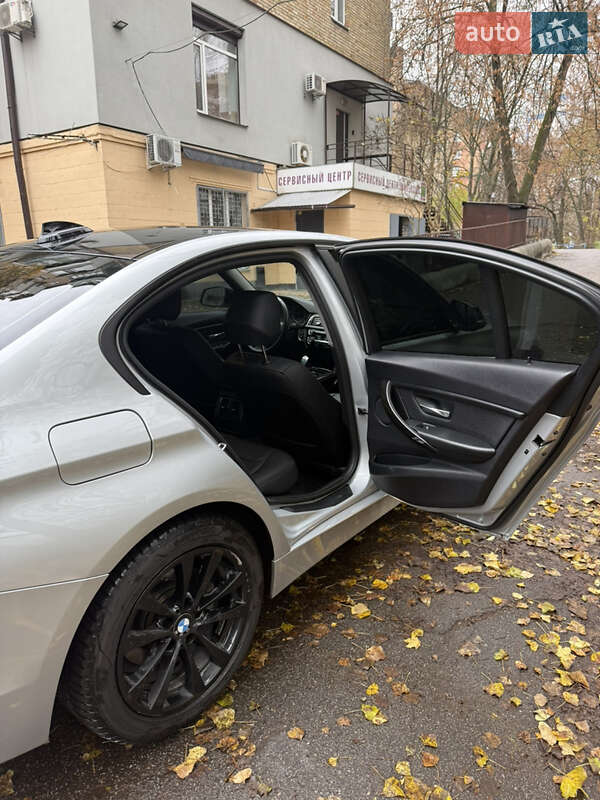 Седан BMW 3 Series 2016 в Киеве фото 14 Седан BMW 3 Series 2016 в Киеве