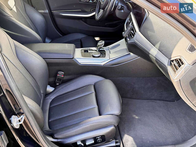 Седан BMW 3 Series 2019 в Одессе