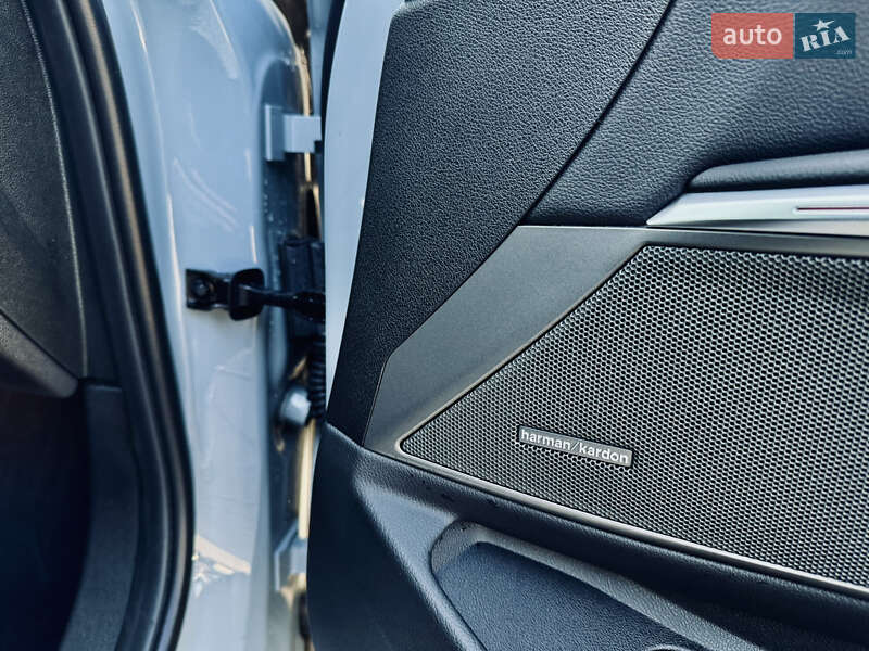 Седан BMW 3 Series 2023 в Одессе