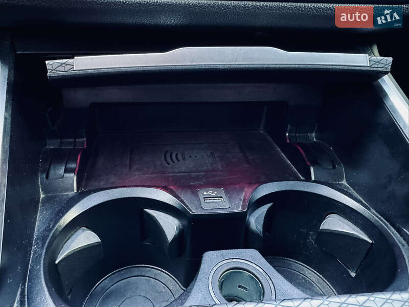 Седан BMW 3 Series 2023 в Одессе