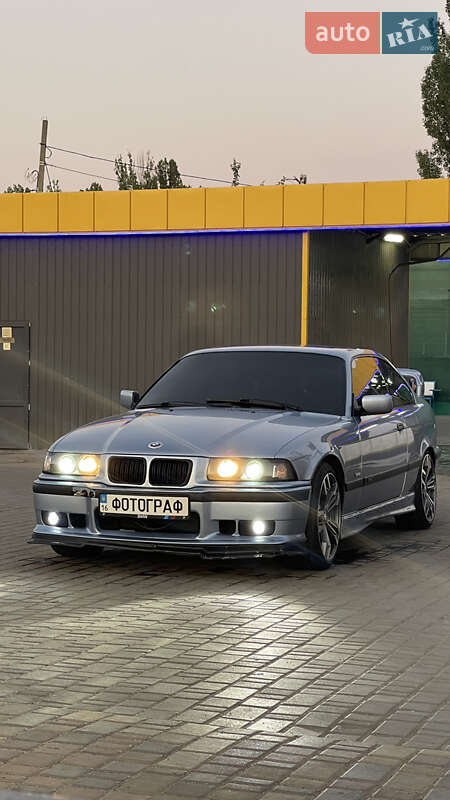 Купе BMW 3 Series 1993 в Белгороде-Днестровском фото 5 Купе BMW 3 Series 1993 в Белгороде-Днестровском