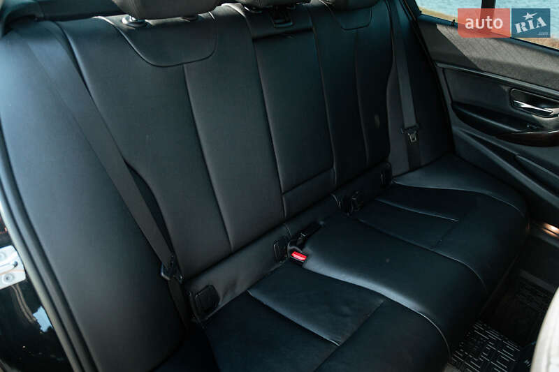 Седан BMW 3 Series 2015 в Золочеве фото 35 Седан BMW 3 Series 2015 в Золочеве