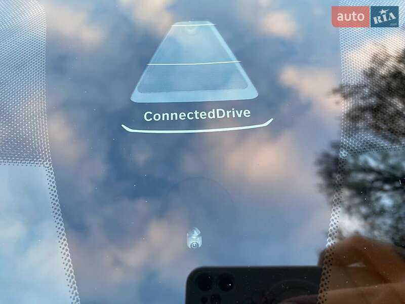 Седан BMW 3 Series 2023 в Дніпрі