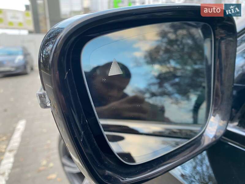 Седан BMW 3 Series 2023 в Дніпрі