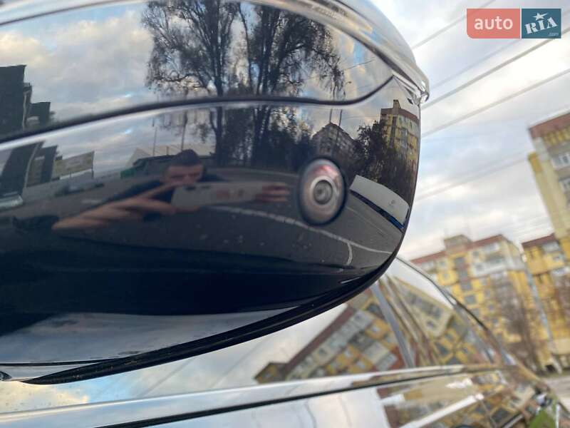 Седан BMW 3 Series 2023 в Дніпрі