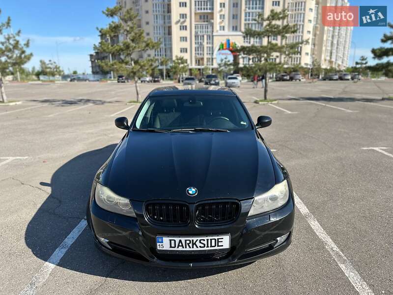 Седан BMW 3 Series 2010 в Николаеве фото 10 Седан BMW 3 Series 2010 в Николаеве