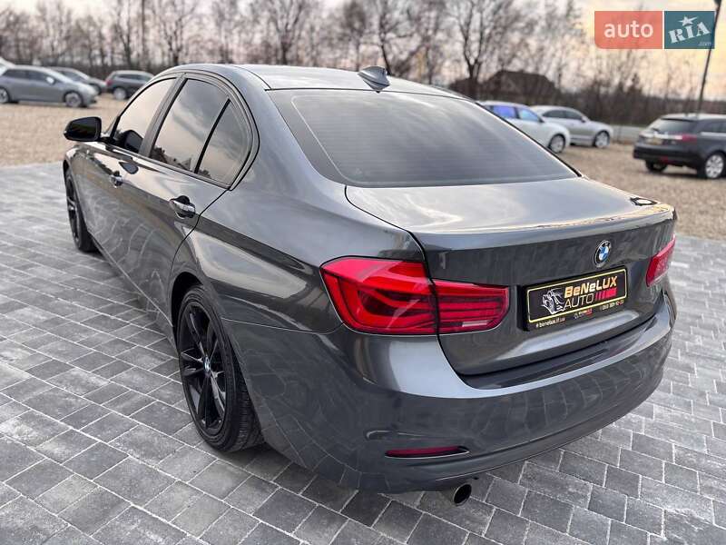 Седан BMW 3 Series 2016 в Коломые