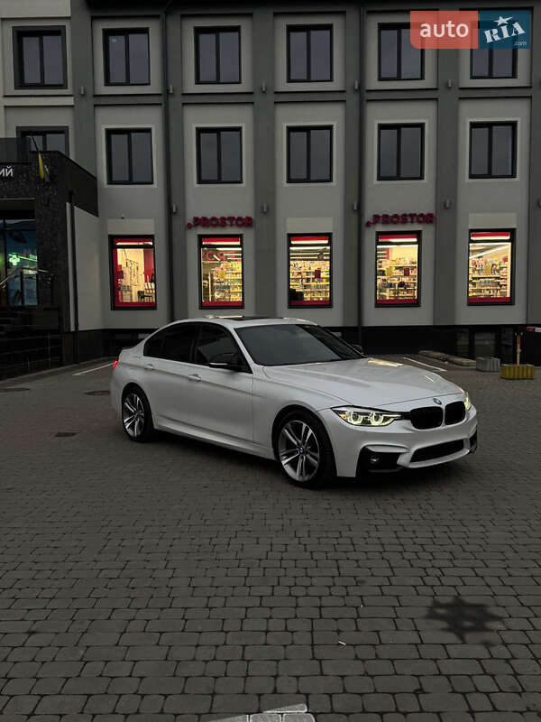 Седан BMW 3 Series 2018 в Коломые