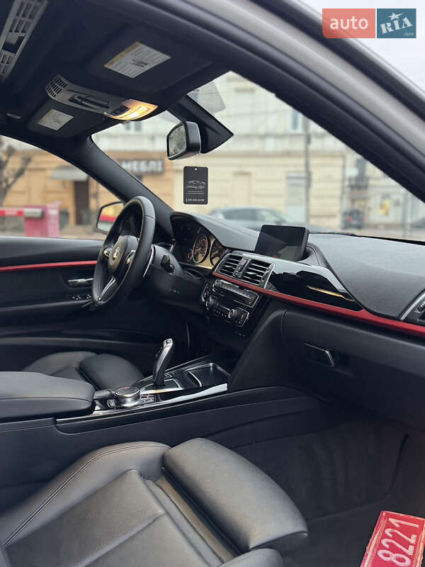 Седан BMW 3 Series 2018 в Коломые