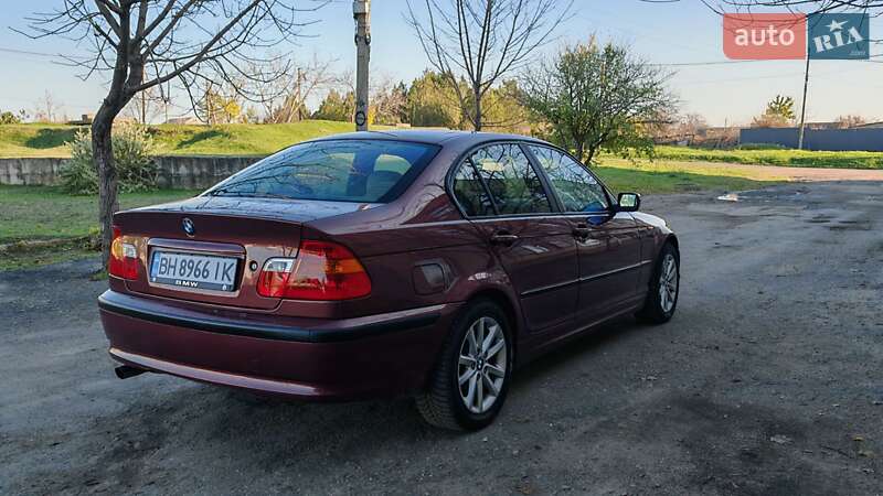 Седан BMW 3 Series 2003 в Одессе