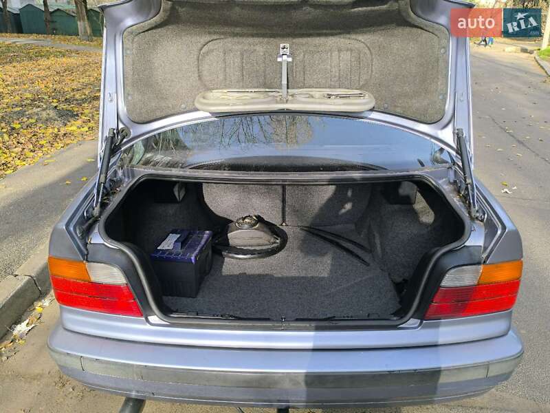 Седан BMW 3 Series 1994 в Одессе фото 12 Седан BMW 3 Series 1994 в Одессе