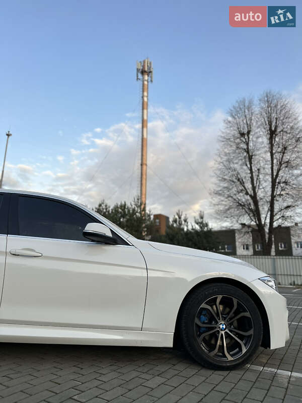 Седан BMW 3 Series 2016 в Луцке фото 42 Седан BMW 3 Series 2016 в Луцке