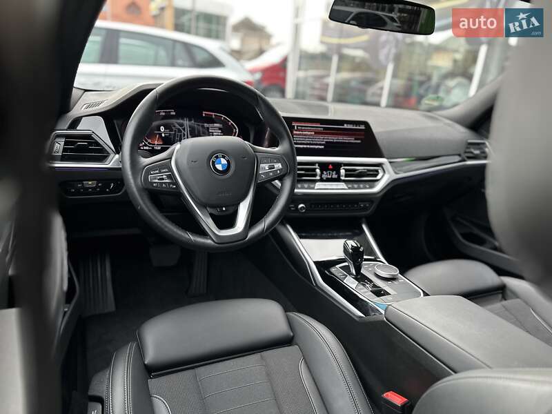 Седан BMW 3 Series 2022 в Киеве