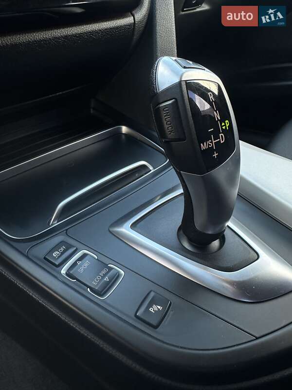 Седан BMW 3 Series 2015 в Сумах