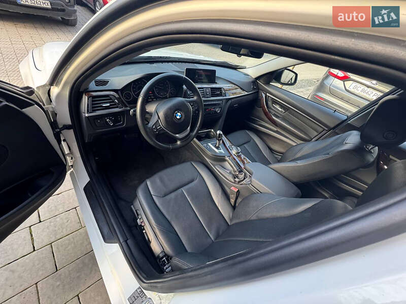 Седан BMW 3 Series 2014 в Львове