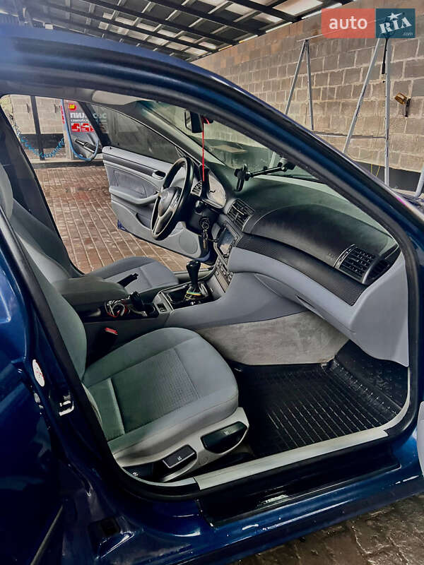 Седан BMW 3 Series 2003 в Тернополе