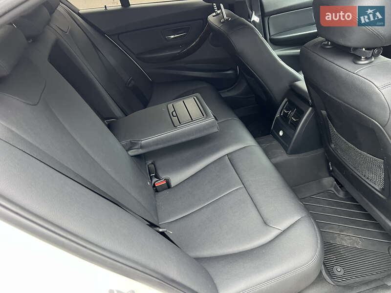 Седан BMW 3 Series 2013 в Одессе