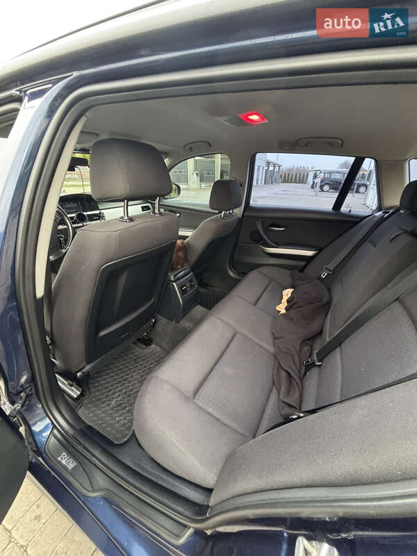 Універсал BMW 3 Series 2010 в Львові