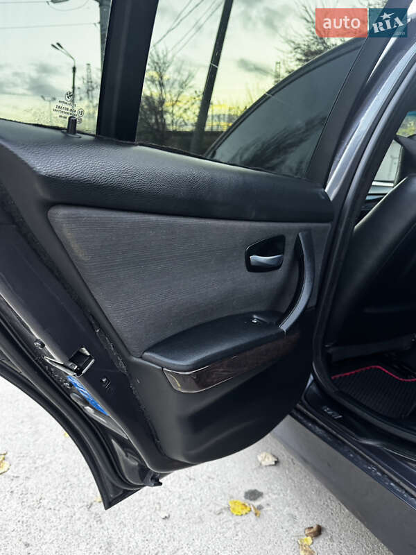 Седан BMW 3 Series 2005 в Одесі фото 31 Седан BMW 3 Series 2005 в Одесі