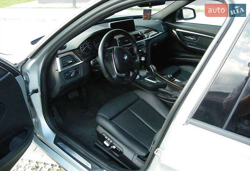 Седан BMW 3 Series 2016 в Одессе
