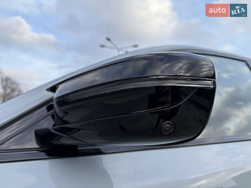 Седан BMW 3 Series 2024 в Днепре
