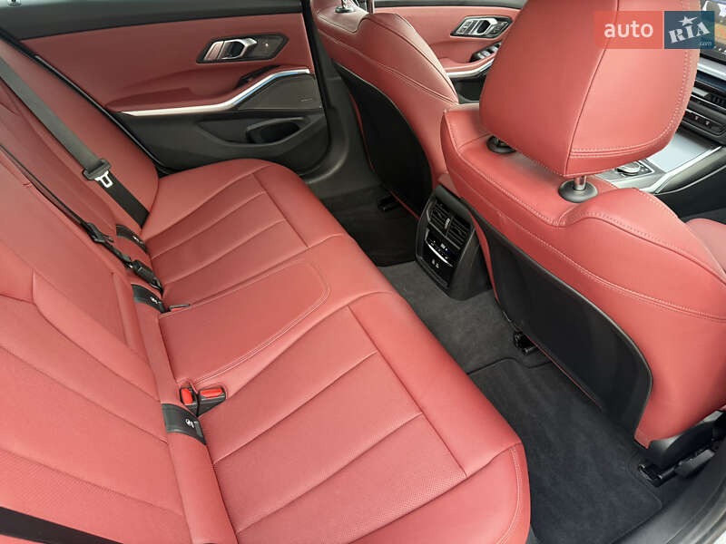 Седан BMW 3 Series 2024 в Днепре