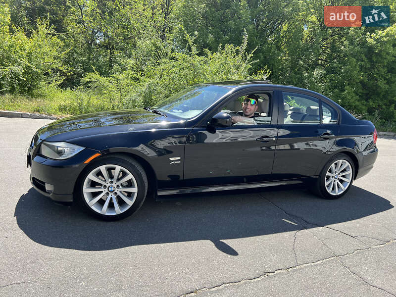 Седан BMW 3 Series 2011 в Днепре