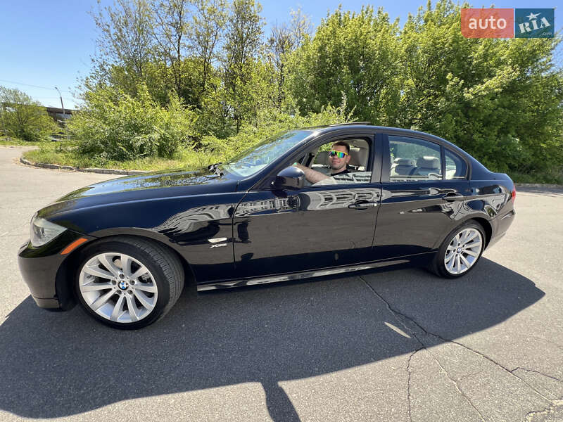 Седан BMW 3 Series 2011 в Днепре