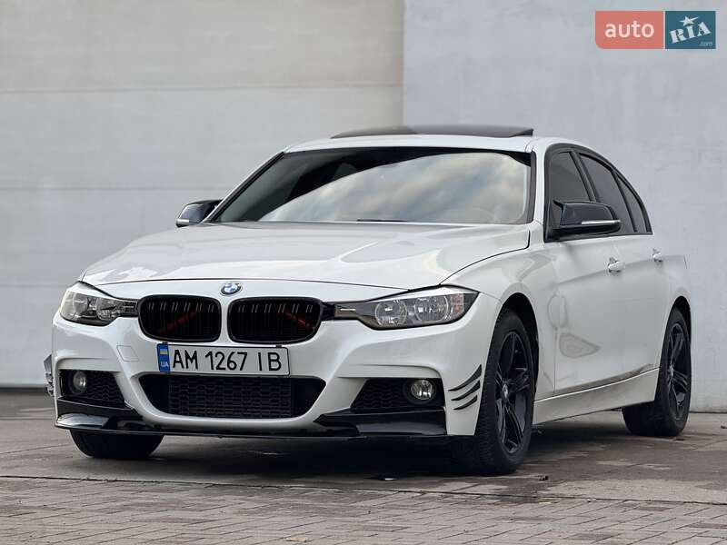 Седан BMW 3 Series 2012 в Сарнах