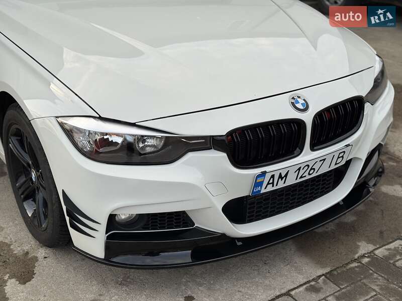 Седан BMW 3 Series 2012 в Сарнах