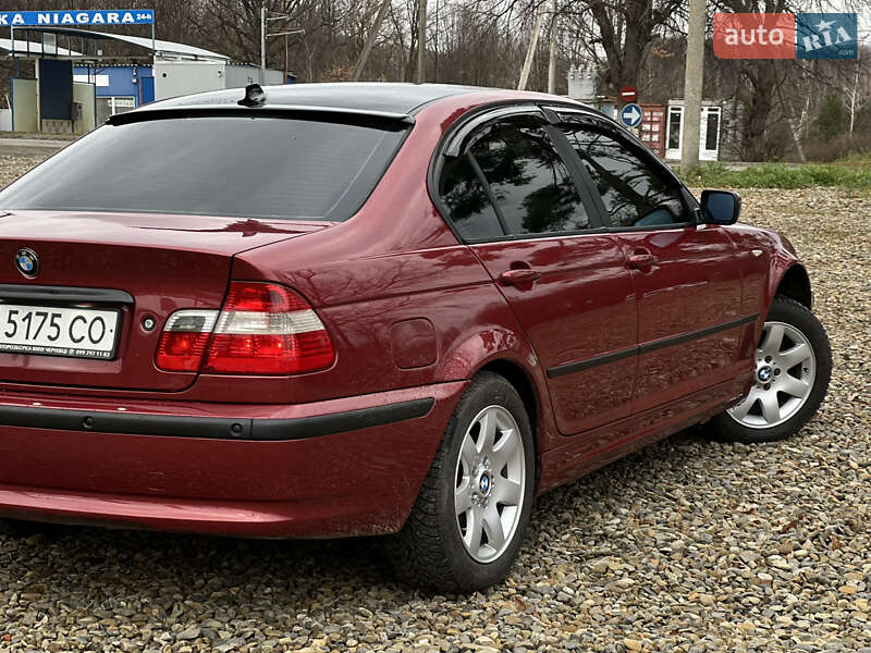 Седан BMW 3 Series 2004 в Сторожинце