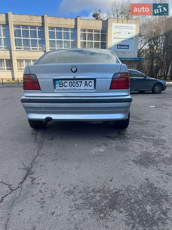 Купе BMW 3 Series 1998 в Львові фото 10 Купе BMW 3 Series 1998 в Львові