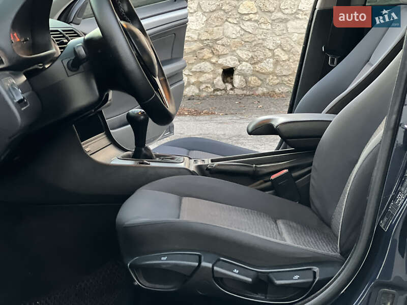 Седан BMW 3 Series 2002 в Тернополе