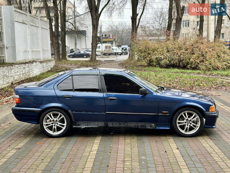 Седан BMW 3 Series 1993 в Чернівцях фото 9 Седан BMW 3 Series 1993 в Чернівцях