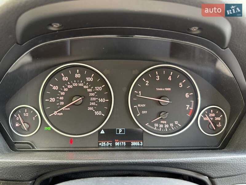 Седан BMW 3 Series 2017 в Черкасах