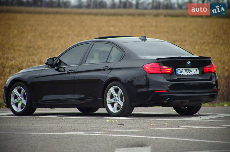 Седан BMW 3 Series 2013 в Черкасах