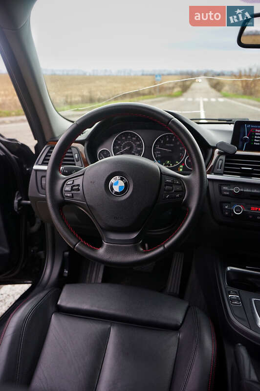 Седан BMW 3 Series 2013 в Черкасах
