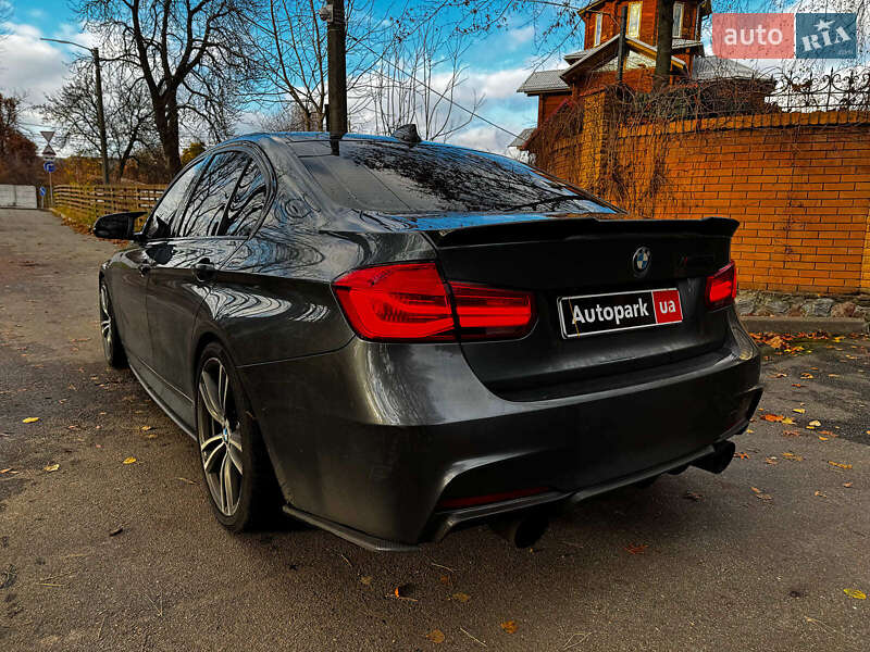 Седан BMW 3 Series 2016 в Киеве